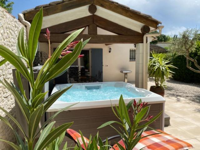 Holiday home Mas Beau Soleil & De Charme Avec Jacuzzi&jardin Prives