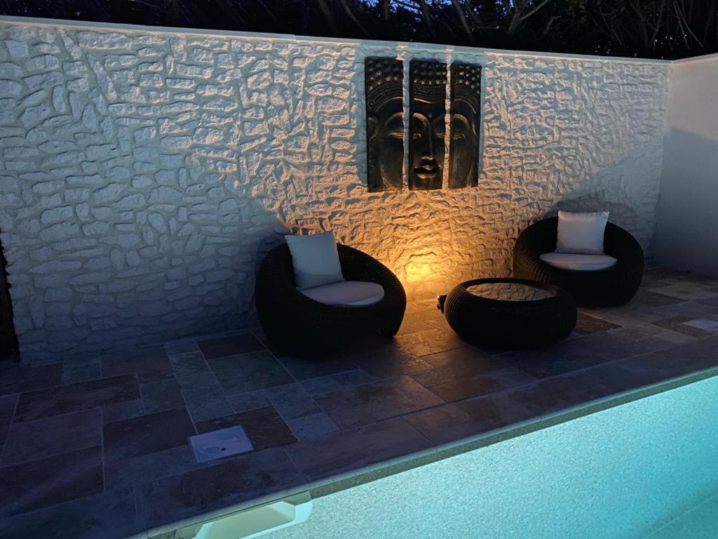 Mas Beau Soleil & De Charme Avec Jacuzzi&jardin Prives Holiday home