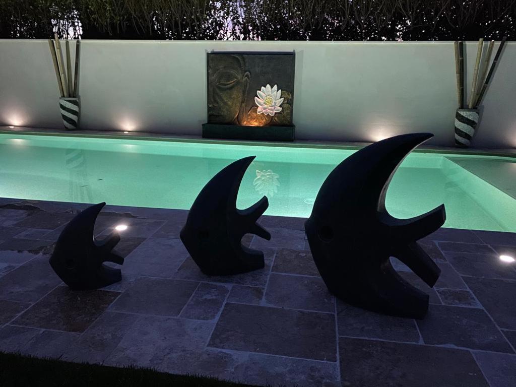 Mas Beau Soleil & De Charme Avec Jacuzzi&jardin Prives Holiday home