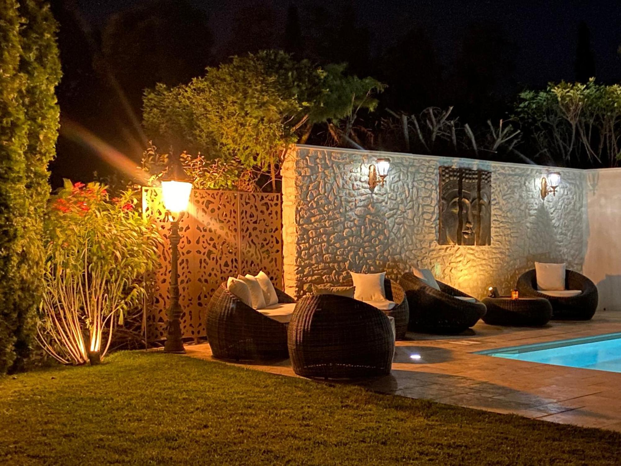 Mas Beau Soleil & De Charme Avec Jacuzzi&jardin Prives Ferienhaus *